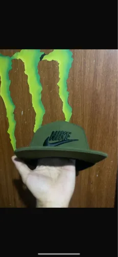 Boné Nike aba reta verde militar original 