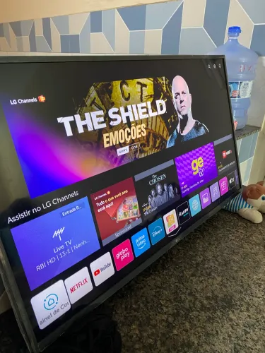 TV SMART 43 POLEGADAS ?