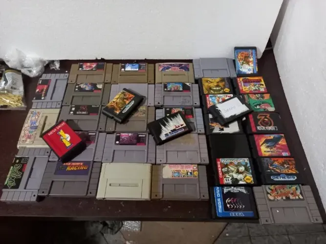 cases paralelas de mega drive e super nintendo