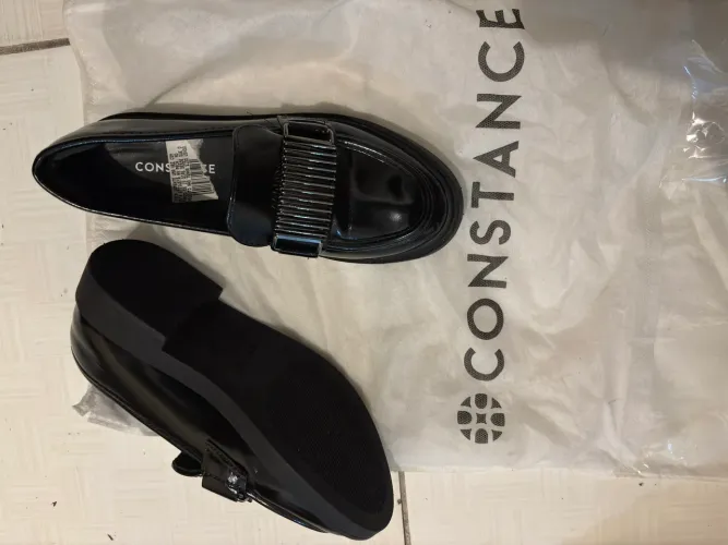 Mocassim preto Constance TAM 34