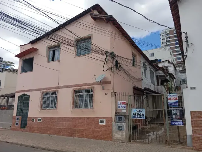 Casa para aluguel com 2 quartos em Granbery - Juiz de Fora - MG