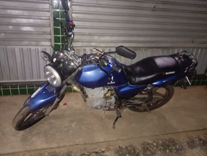 Vendo moto susuki 2008