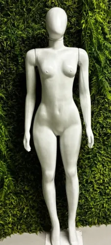 Manequim feminino corpo inteiro cinza