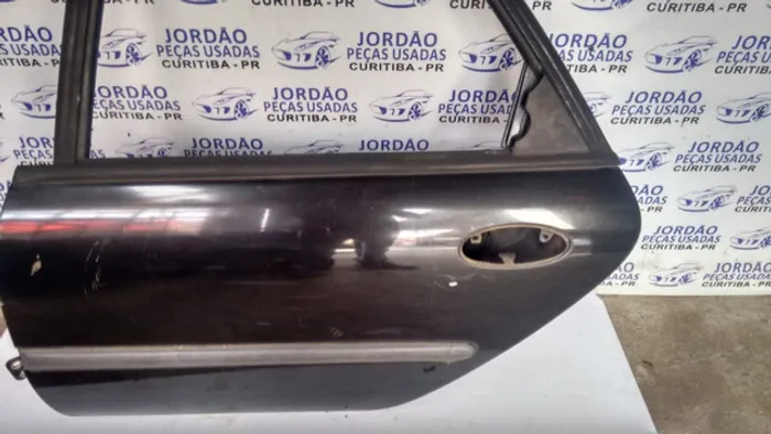 Porta Renault Laguna traseira esquerda