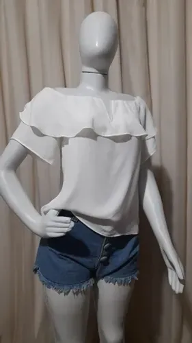 Blusa ciganinha, detalhe metal da A&E (AMOR&ETERNO). Nova<br>