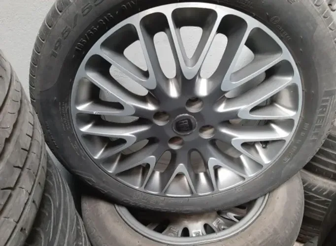 Roda aro 16 Fiat Palo grafite com diamantado fosco 4x98 usadas