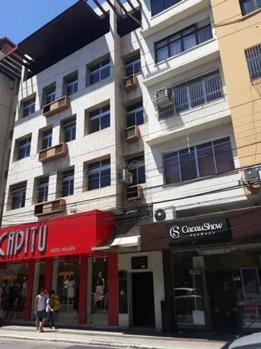 Sala comercial em frente prefeitura. Centro