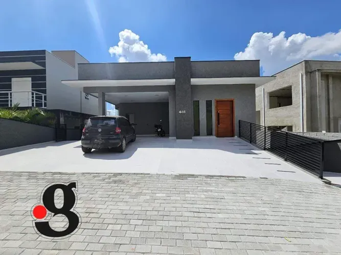 Casa à venda - Condomínio Villa Real de Bragança - 2.200.000,00