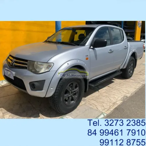 Mitsubishi L200 Triton GL 3.2 CD TB Int. Dies. Mec. 2013