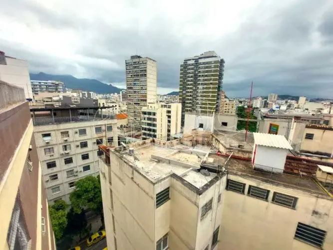 Cobertura duplex para venda tem 96 metros quadrados com 3 quartos em Tijuca - Rio de Janei