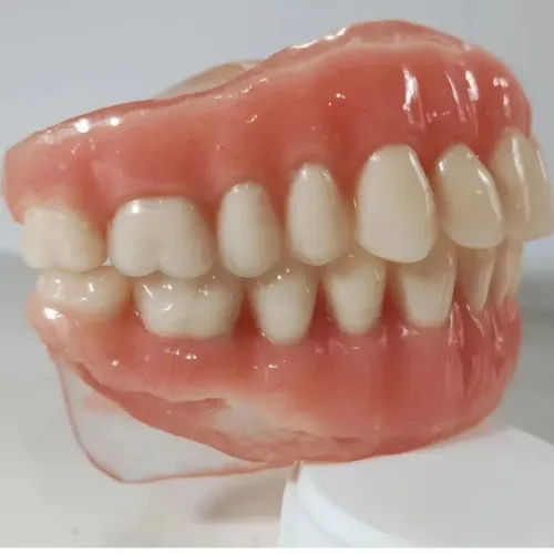 Reparo em prótese (Dentadura)
