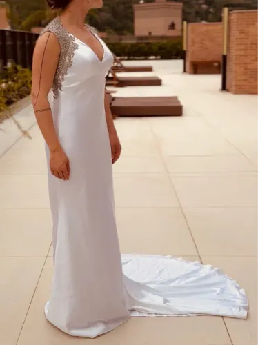 Oportunidade! Desapego Vestido festa noiva branco off white bordado