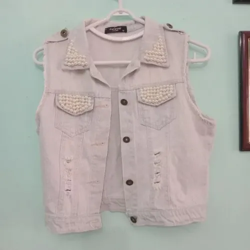 2 coletes tam P femininos por 15,00 