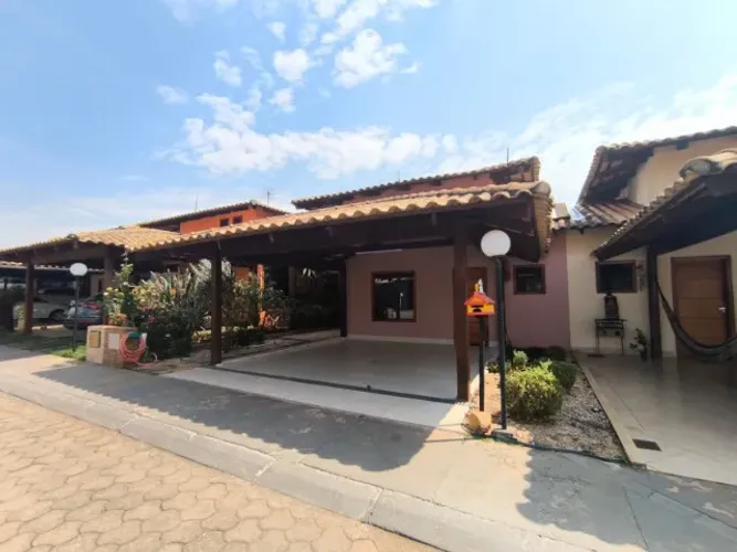 OPORTUNIDADE!! CASA CONDOMÍNIO FAMILIAR LAZER COMPLETO 3 QUARTOS 2 VAGAS REFORMADA