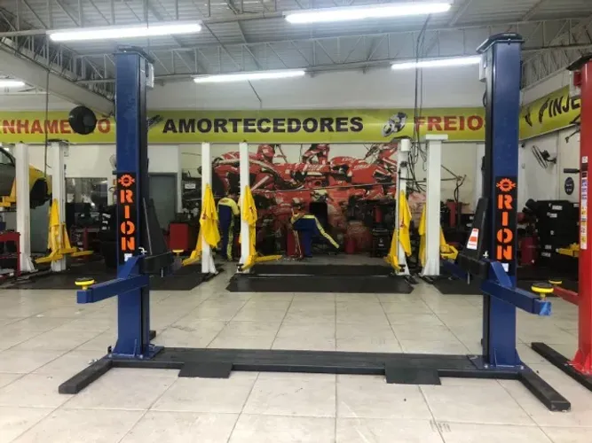 ELEVADORES 2,5 E 4 TONELADAS ORION COM TRAVA DE SEGURANÇA 