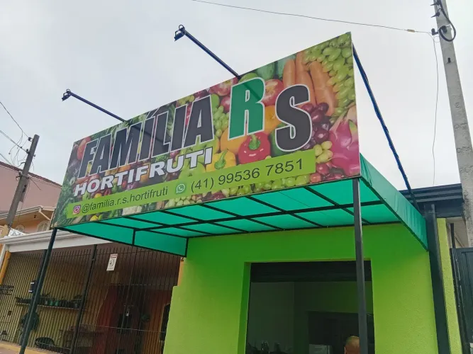 Toldos e fachadas para comércio