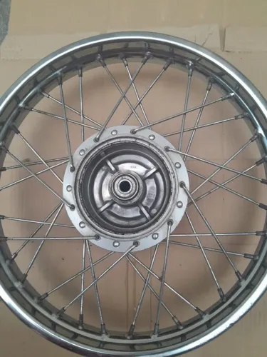 Roda de cg 125 orig honda de coroa parafusada completa 