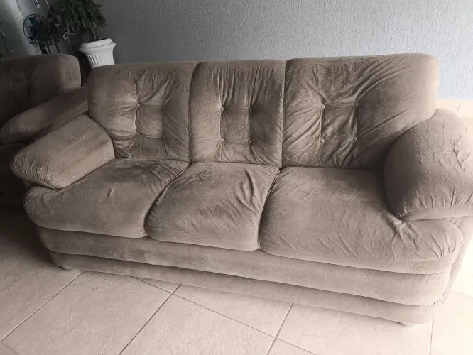Sofá de 3 e 2 lugares