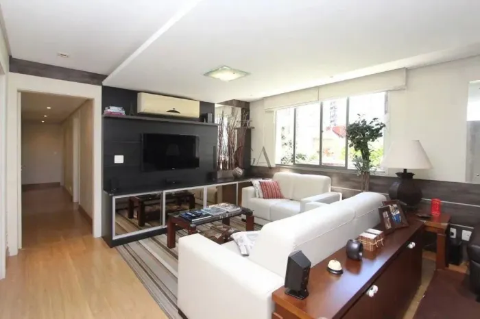 Lindo e Ensolarado Apartamento no Bairro Boa Vista