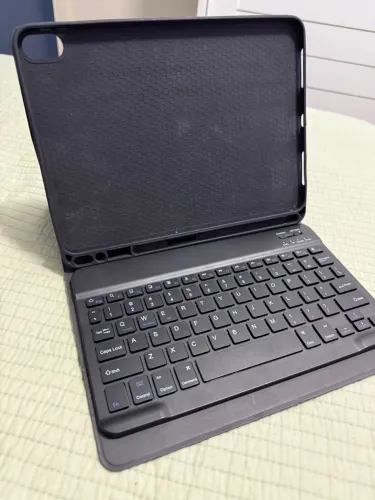 Capa com teclado iPad Air