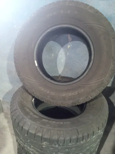 Peneu 265/70R 16