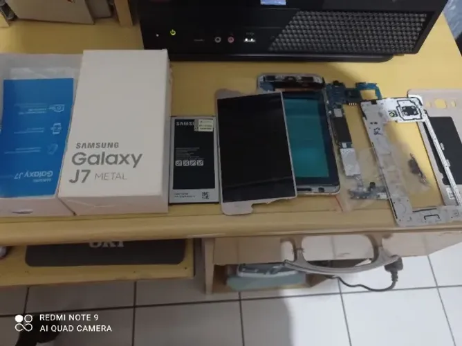 celular samsuns galaxy j7 metal 2016 defeito