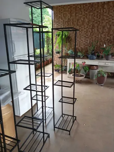 Suporte de plantas 1,80*60.<br>300,00