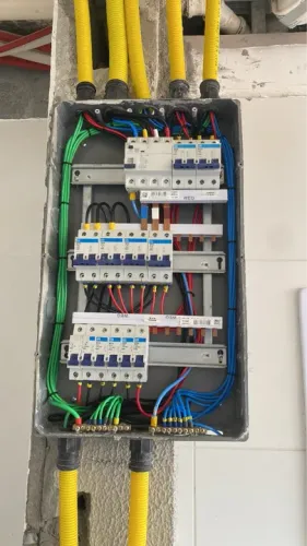 Eletricista profissional zona norte 