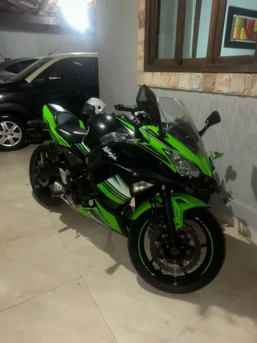 Motos Kawasaki Ninja 2018 em Minas Gerais