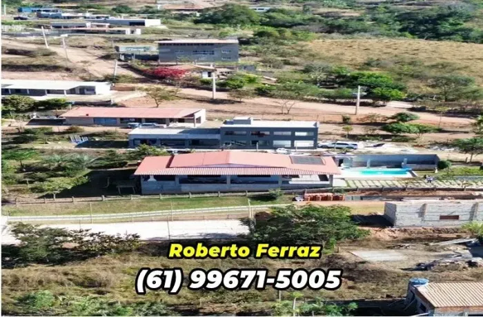 Casa Corumbá 4 , no Condomínio Encanto do Lago 2.