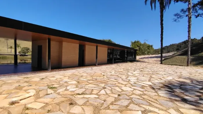 telhados feito com estruturas metálicas 