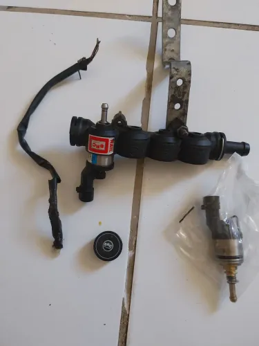 Gnv, BRC bicos azul, chave comutadora com chicote, flauta com suporte e chicote