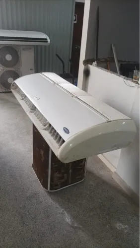 Ar Condicionado Carrier trifásico (para voltagem 110 volts) 48.000 BTUs