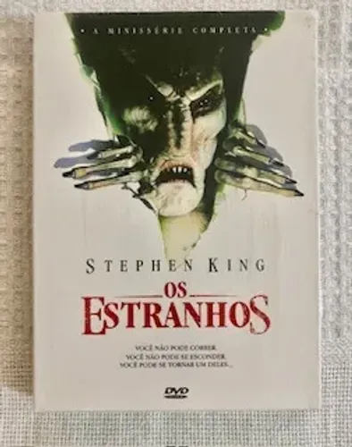 DVD Duplo: Os Estranhos (Direção: John Power-2020) Com luva