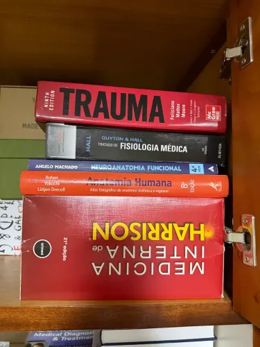 LIVROS MEDICINA ORTOPEDIA E CLÍNICA MÉDICA