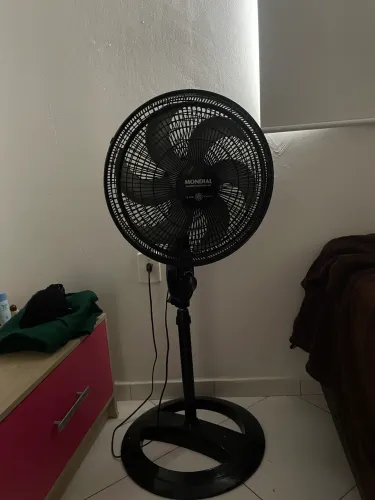 Ventilador Mondial 6 pás de coluna 