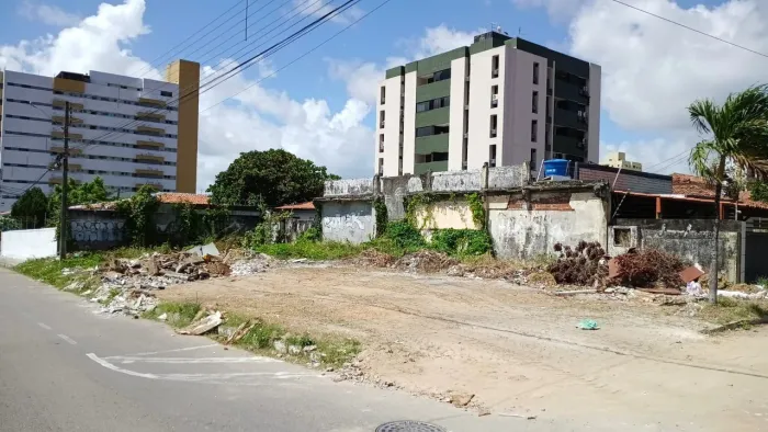 Terreno Esquina Tambauzinho 
