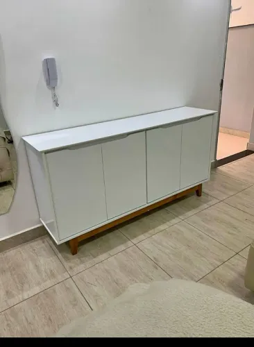 Buffet Aparador (peça nova) pés em madeira maciça 1,63m 4 portas
