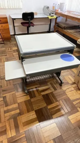 Mesa para Computador e Impressora