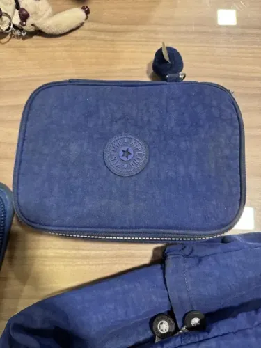 Mochilas, estojos e fichario Kipling - promoção 