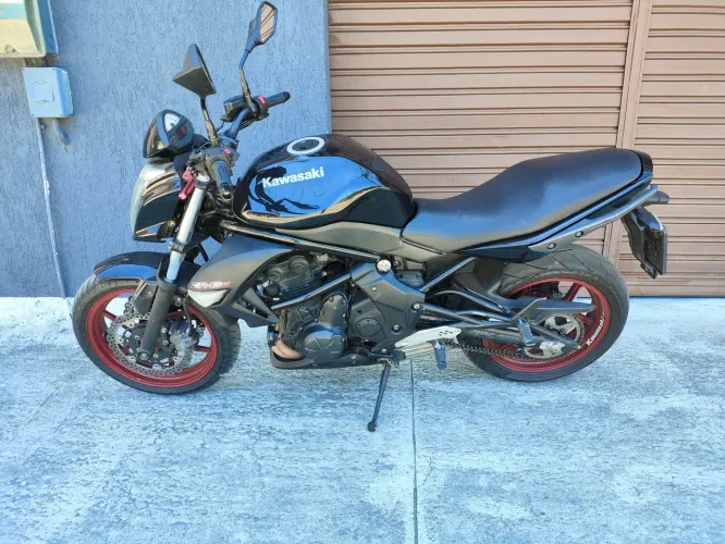 Kawasaki ER6N 2010