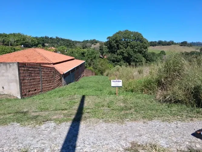 TE243 - Lote 1.000,50m² no Galerias em Porangaba; entrada + parcelas!