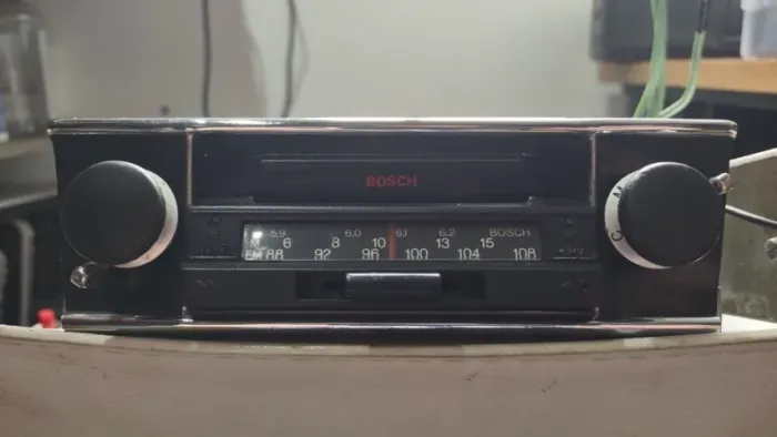 Rádio Toca-fitas automotivo antigo Bosch Blaupunkt Ipanema AC 1003 - leia a descrição