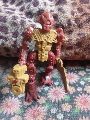 Boneco Bionicle Guerreiro 