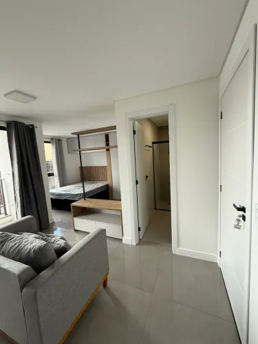 ALUGA-SE STUDIO CAPÃO RASO - NOVO PRIMEIRA LOCAÇÃO