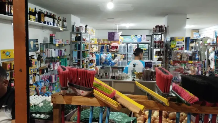 Mercado completo sem acougue ponto bom muito movimento 