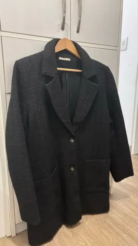 Blazer Feminino Alongado Em Tweed Preto Hering