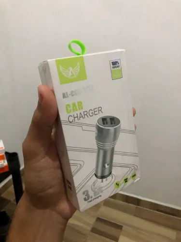 Adaptador pra carregar celular no carro