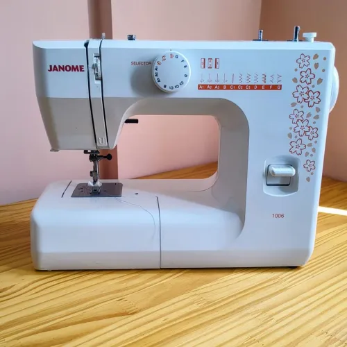 Máquina De Costura Janome 1006 - Revisada e com garantia