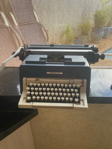 Máquina de Escrever Antiga Underwood 298 ? Funcionando Perfeitamente